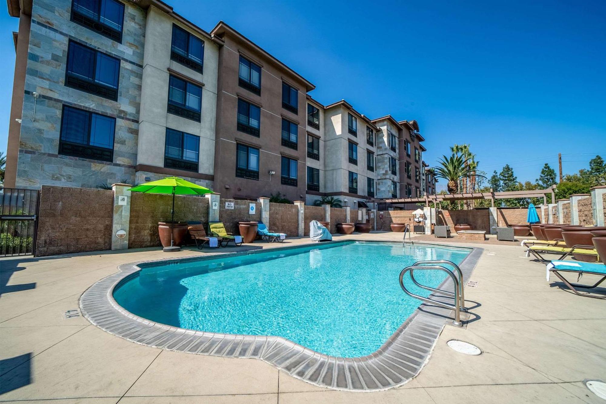 Country Inn & Suites By Radisson, Ontario At Ontario Mills, Ca Екстериор снимка